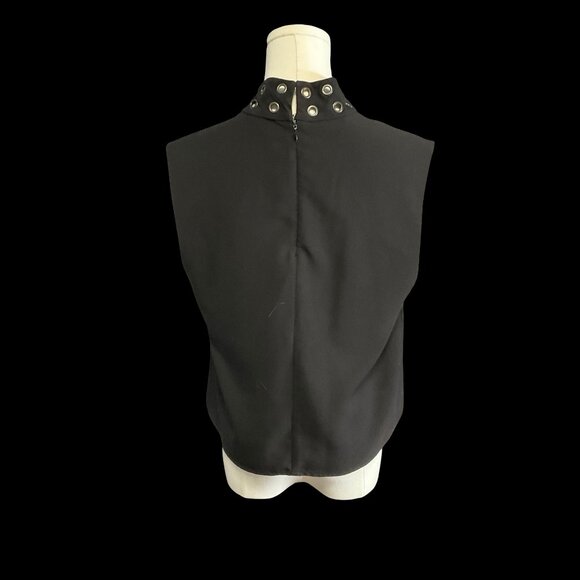 👗5/$25 - Black High Neck Sleeveless Top w/ Grommet Details - Picture 2 of 2